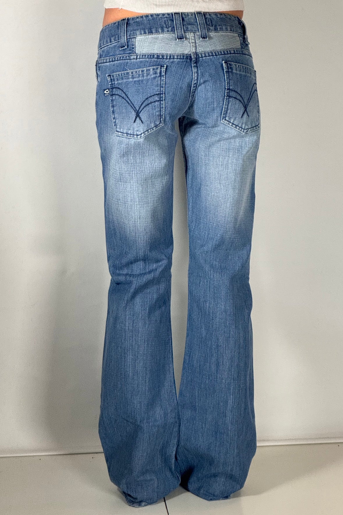 Low waist jeans